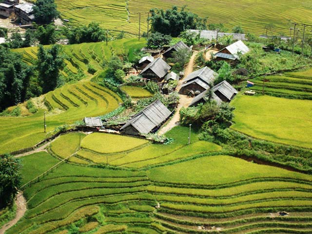 Y-Linh-Ho-Village