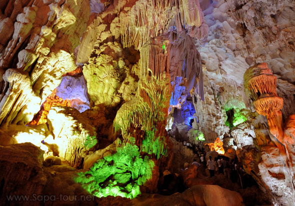Sung Sot Cave in Halong Bay